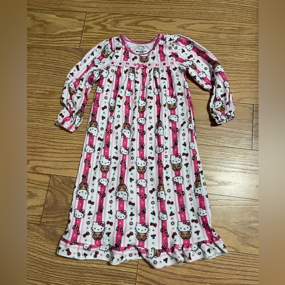 Hello Kitty Christmas Nightgown 4
